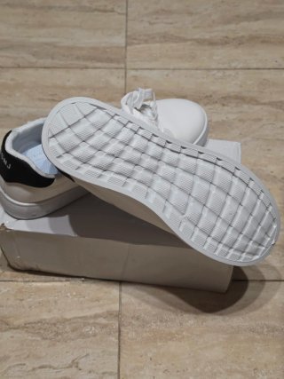 Zapatillas urbanas casuales blancas