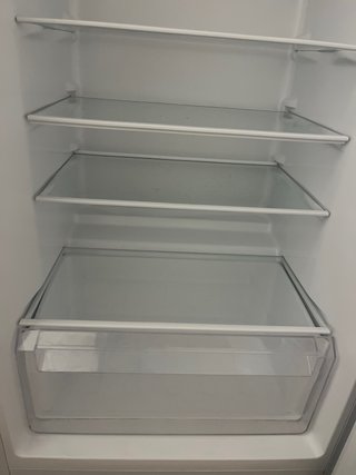 Nevera congelador Benavent + nevera Beko de regal