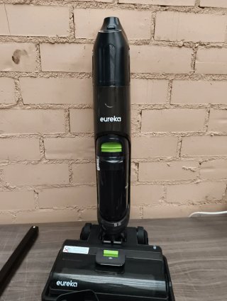 Aspirador Escoba en seco y húmedo Eureka NEW400