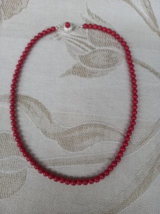 Collana di bambù rossa