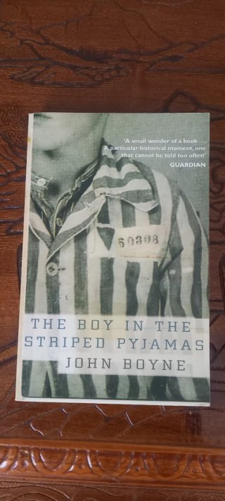 Libro en inglés El niño con el pijama de rayas