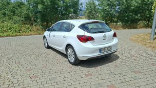 Opel Astra 2014