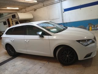 SEAT Leon 1.6 ST familiar 2015 etiqueta C