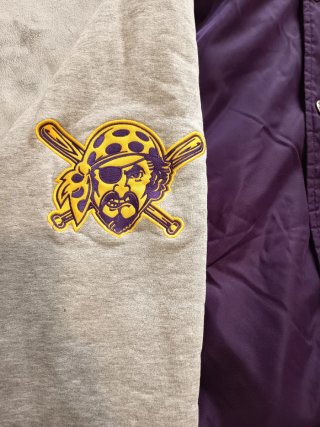 Chaqueta Varsity Majestic Pittsburgh Pirates L