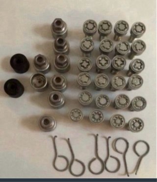 TORNILLOS ANTIRROBO VW GOLF TIGUAN SEAT AUDI Q7 T7
