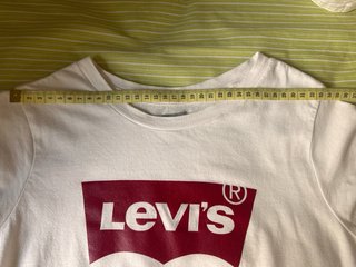 Camiseta Levi's Blanca Logo Rojo