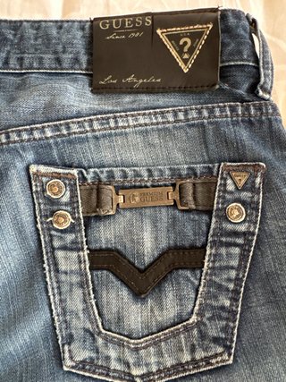 Shorts vaqueros Guess M