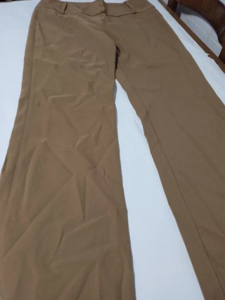 Lote 3 pantalones: 2 negros y 1 beige