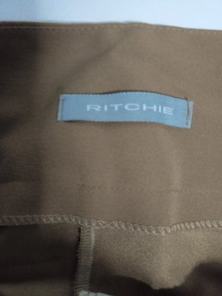 Lote 3 pantalones: 2 negros y 1 beige