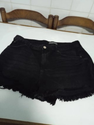 Lote 3 pantalones: 2 negros y 1 beige