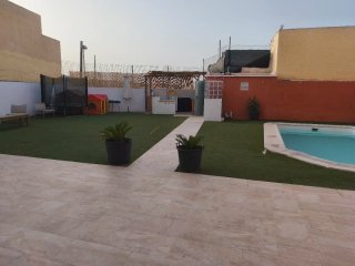 Alquiler solar con piscina