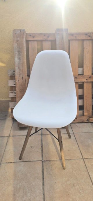 Sillas de exterior blancas