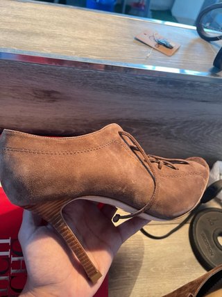 Botines Carolina Herrera Marrones