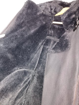 Chaquetón negro Stradivarius