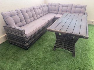 Sofá Rinconero y Mesa Exterior