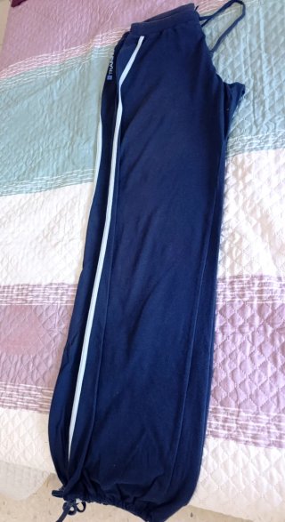 3 Pantalones Deportivos Mujer Reebok,Umbro,Nais.