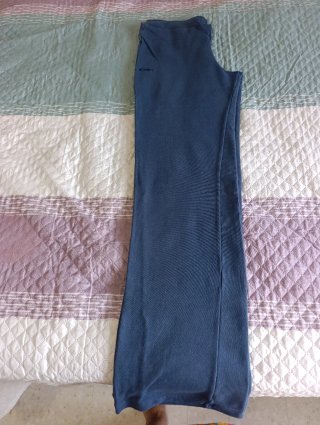 3 Pantalones Deportivos Mujer Reebok,Umbro,Nais.