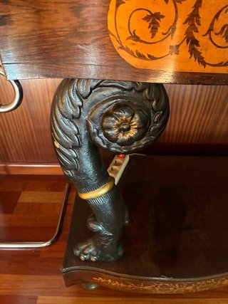 Mueble tocador antiguo con espejo