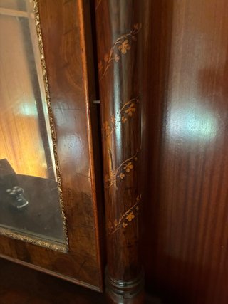 Mueble tocador antiguo con espejo