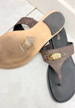 Sandalias Michael Kors Piel Marrón y Dorado