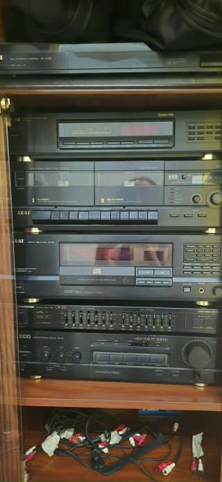 Equipo de música Akai