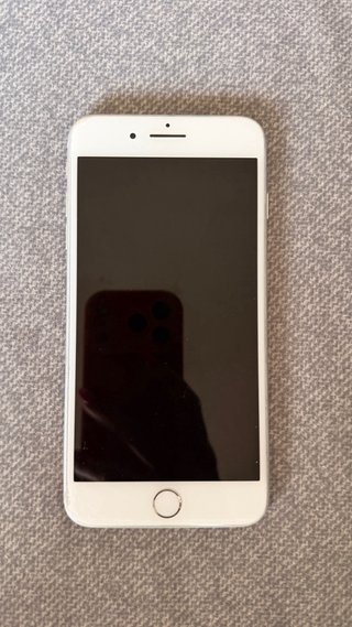 iPhone 8 Plus blanco, funda y cable de regalo