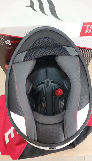 Casco MT Talla S Nuevo