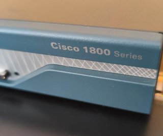 Router Cisco 1800
