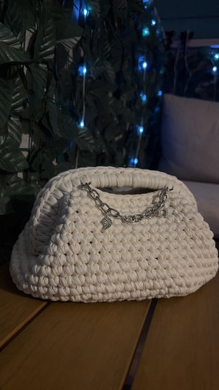 Borsa uncinetto bianca con catena 19cm