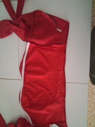 Crop Top Rosso con Fiocchi Taglia M