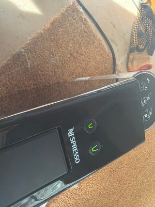Cafetera Nespresso Essenza Mini Krups