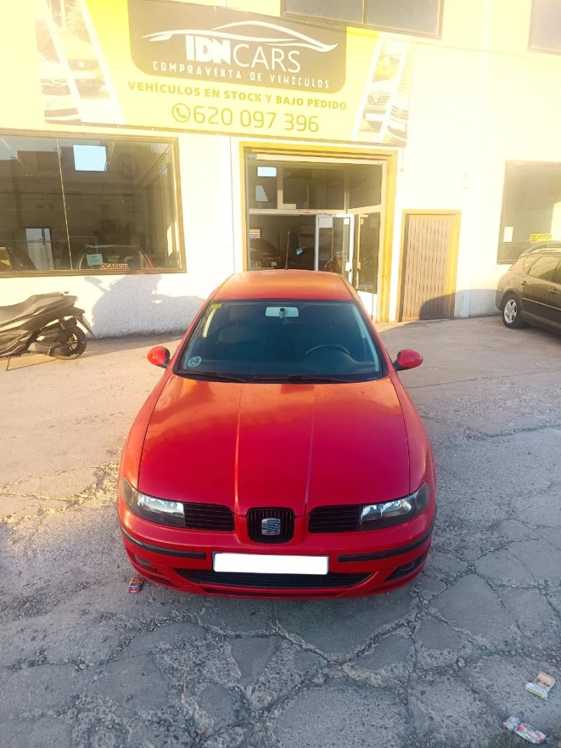 seat Leon 1.9 tdi 100cv - foto 1