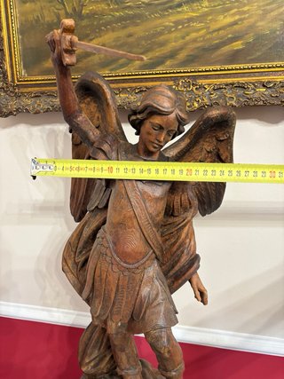 Antica scultura S. Michele in legno