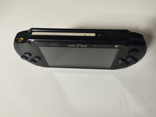 PSP Street E1004 Negra