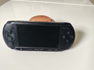 PSP Street E1004 Negra
