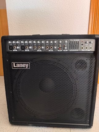 Laney AH300 Amplificador Multiuso 300W