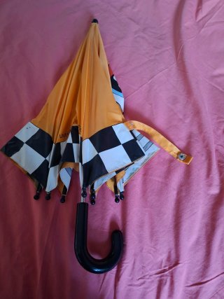 Paraguas Benetton infantil taxi