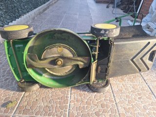 Cortacésped Eléctrico John Deere Verde