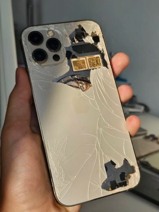 iPhone 12 Pro Dorado