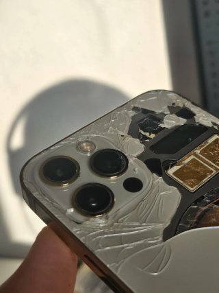 iPhone 12 Pro Dorado