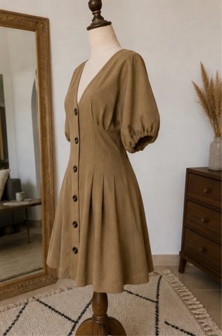 Vestido midi botones manga abullonada