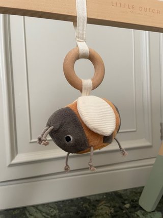 Gimnasio para bebés de madera