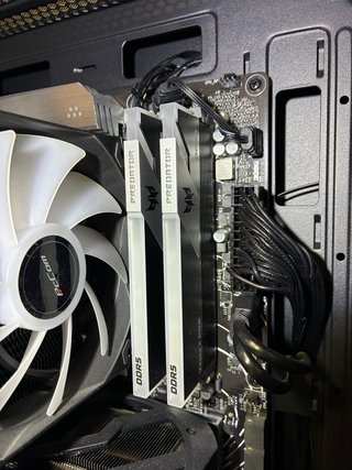 PcCom Imperial Ryzen 5 7600X / 32GB RAM