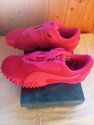 Sneakers Puma Rosa per Bambina