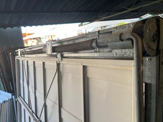 Puertas de garaje abatibles
