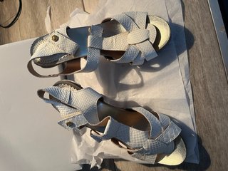 Sandalias Cuple Blancas Piel Serpiente