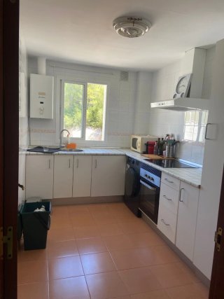 Se alquila piso para profesores en Prado del Rey (