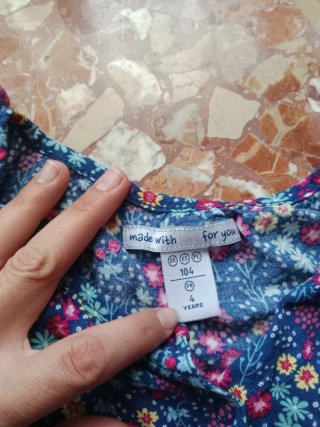 Lote 3 vestidos y mono niña T4