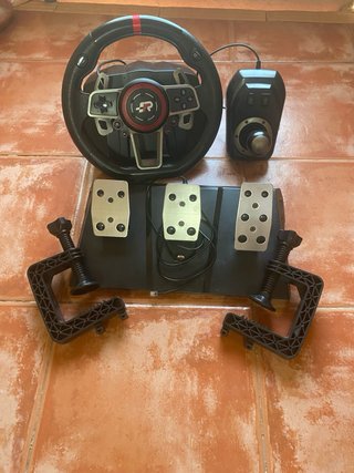 Volante Thrustmaster con Pedales y Palanca