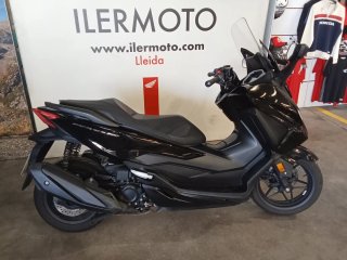 Honda Forza 350 Negra